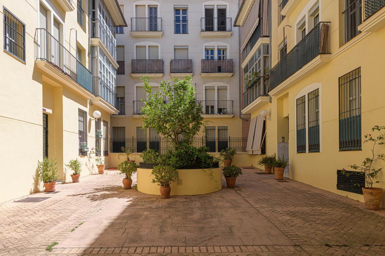 Wintowinrentals Genial Apartamento, Centrico Y Silencioso Málaga Exteriör bild