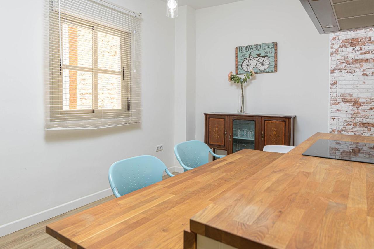 Wintowinrentals Genial Apartamento, Centrico Y Silencioso Málaga Exteriör bild